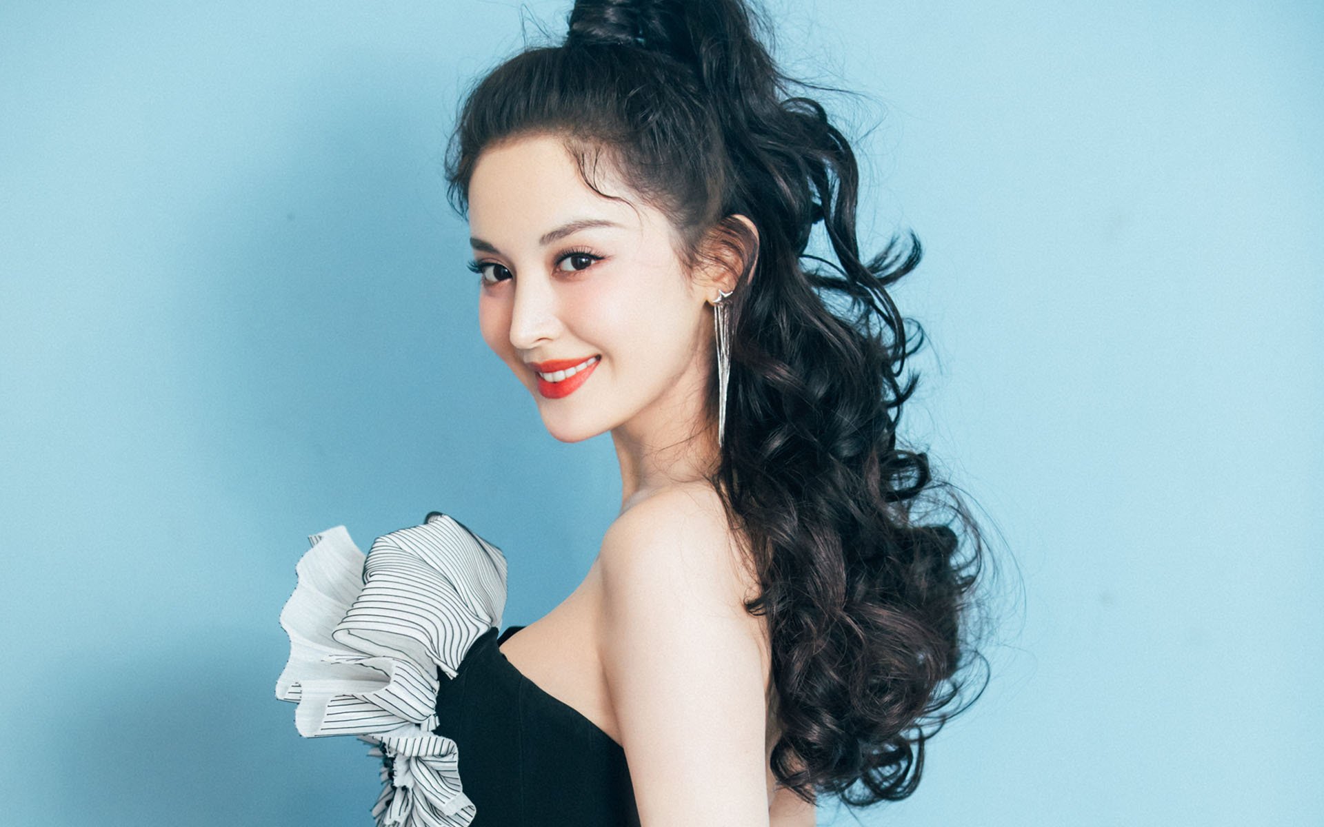 开云体育登录-意大利男队突破传统，成全球橄榄球新亮点，意大利队篮球大名单